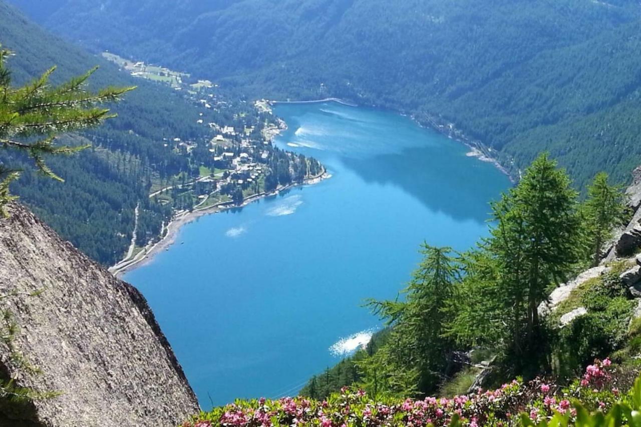 Bilocale A Due Passi Dal Gran Paradiso Locana Exterior foto